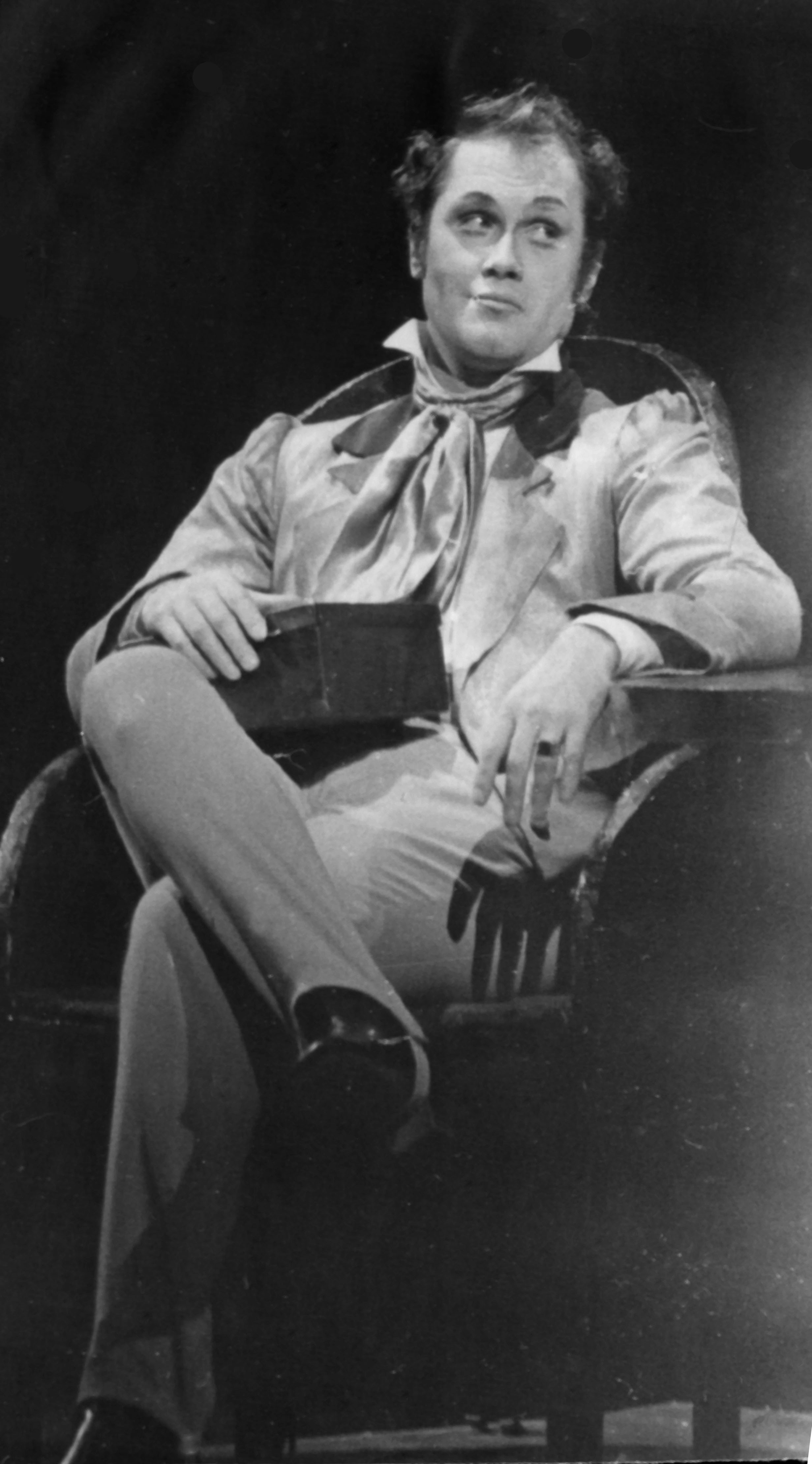 Sergei Leiferkus as Chichikov in Rodion Shchedrin’s opera <i>Dead Souls</i>