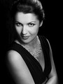Анна Нетребко